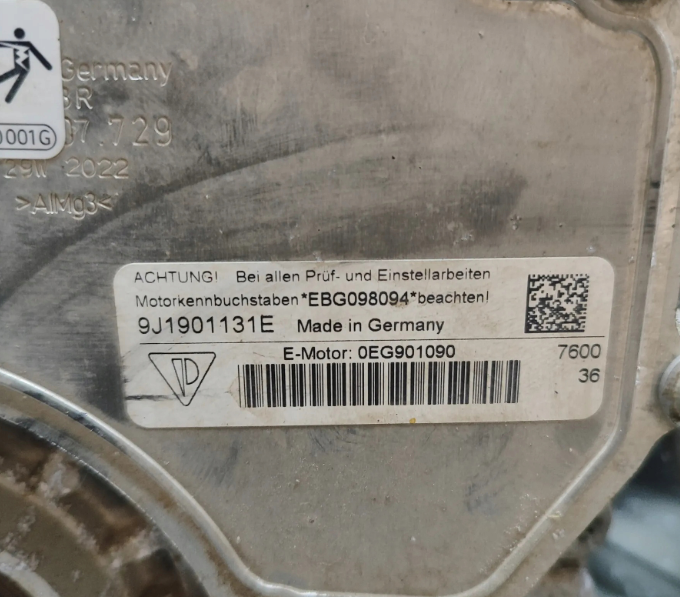 MOTOR PORSCHE TAYCAN 9J1901131E 35455440 420kw 2023