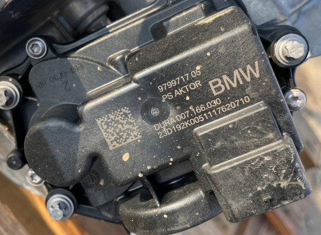 BMW IX1 X1 U11 Elmotor Drev Foran - 8477917 676984 8477907