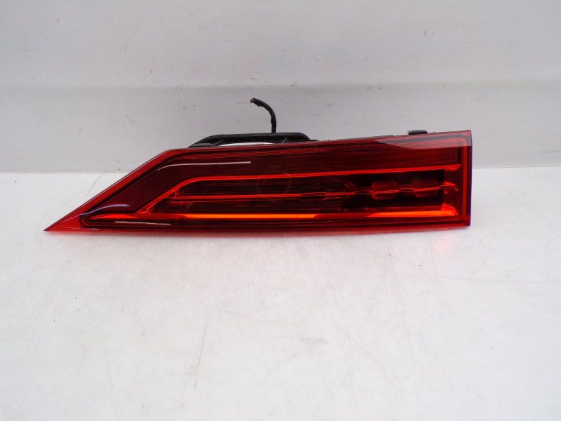 Volvo XC60 II Venstre Bagklap Lys - 31689693