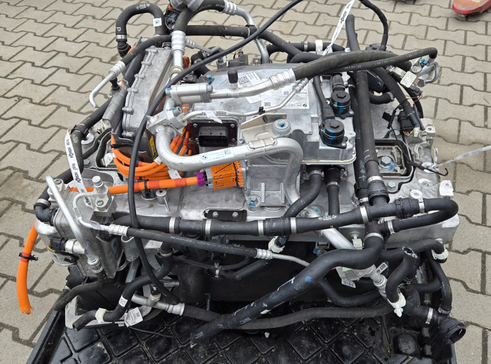 BMW iX1 U11 xDrive30 Elmotor -  5A73E23 5A4BA57 9469579