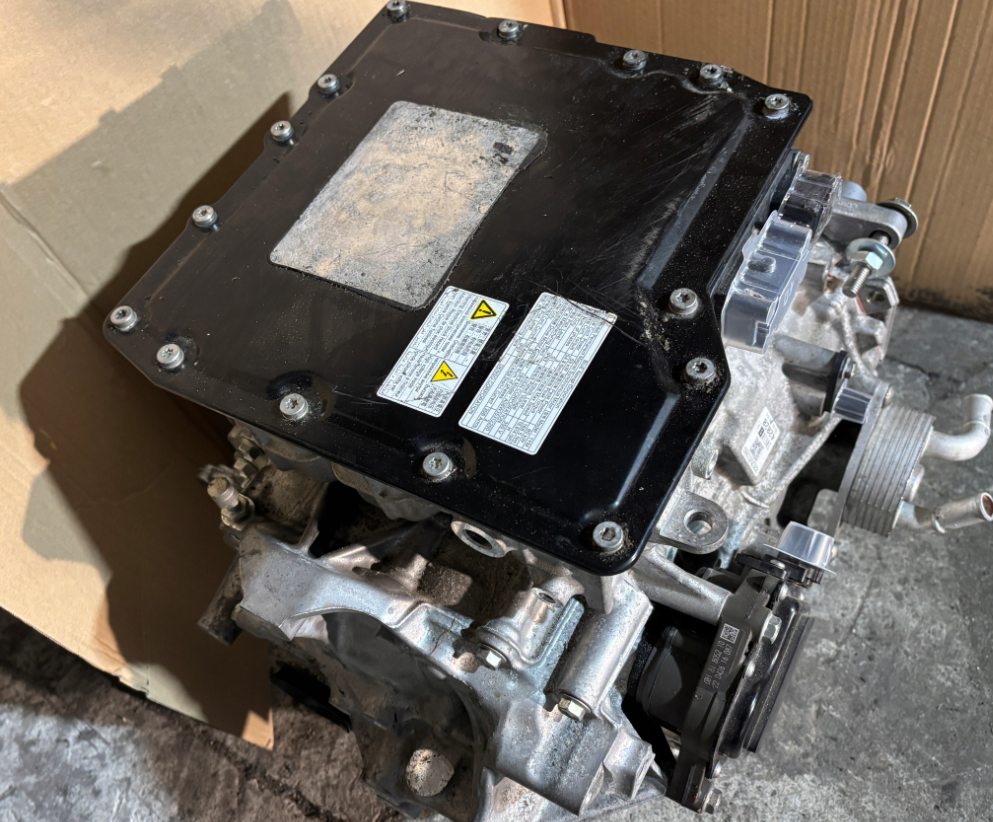 Toyota BZ4X 2023 30610420202 + elmotor / elektrisk motor
