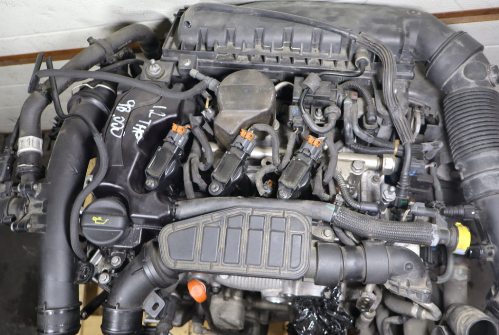 Citroen C3 III 1.2 THP HN01 komplet motor