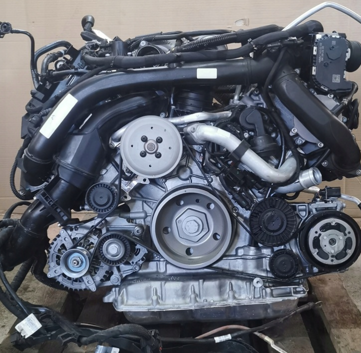 AUDI BENTLEY VW PORSCHE 3.0 TFSI DCB KOMPLET MOTOR 2021 63000 HK