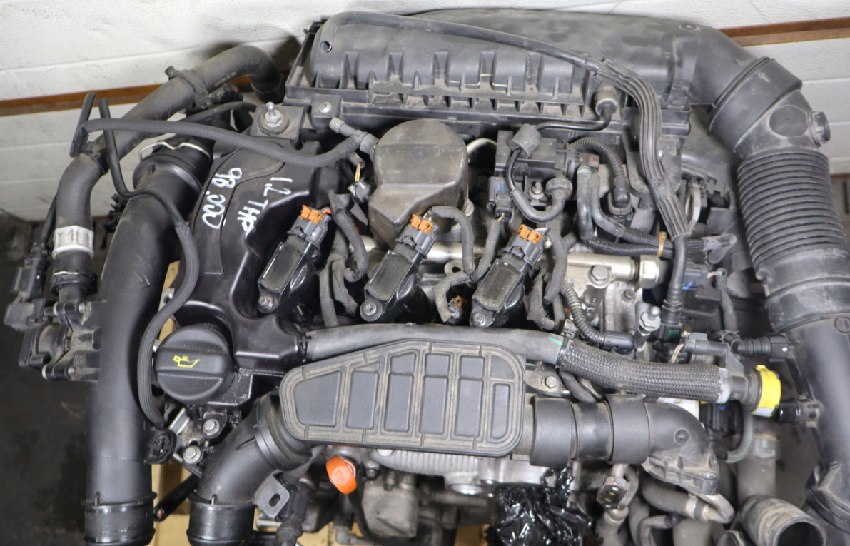 Citroen C3 III 1.2 THP HN01 komplet motor