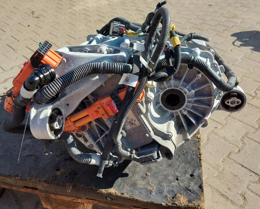 TESLA MODEL Y 2022 ELEKTRISK BAGMOTOR DualMotor 1587780-00-B