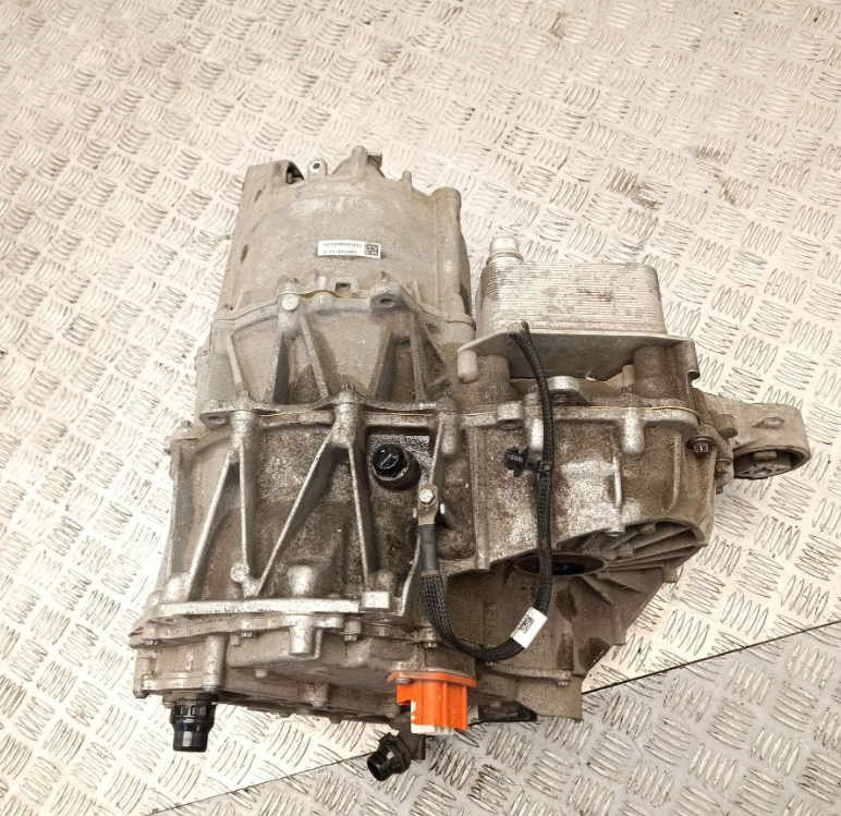 2023 Tesla Model Y elmotor EV 1587740LCC