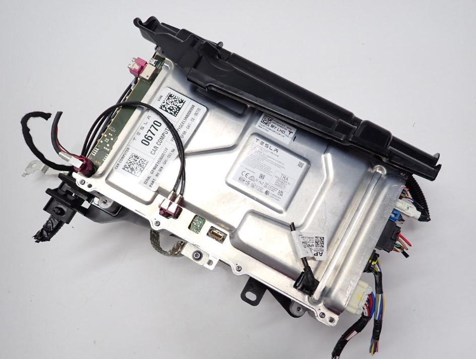 AUTOPILOT COMPUTER STYREMODUL 1684435-00-D TESLA MODEL Y 22R