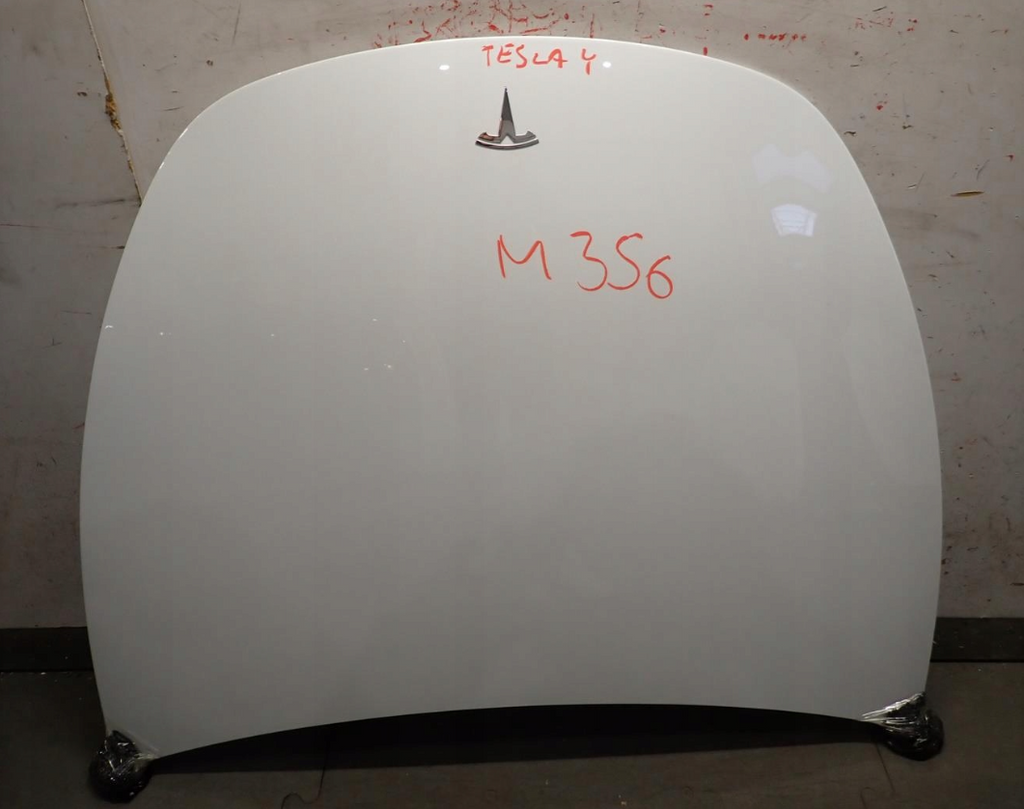 Tesla Model Y Motorhjelm - 21493370-E0-A