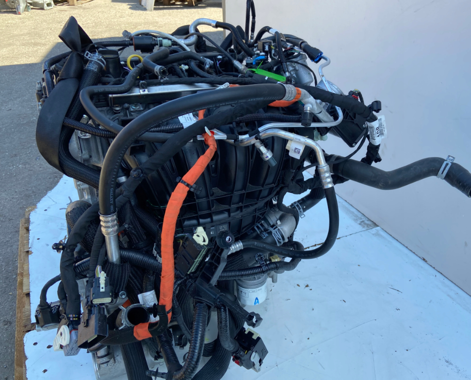 FORD KUGA MK3 2.5i HYBRID KOMPLET MOTOR BGDC 2025