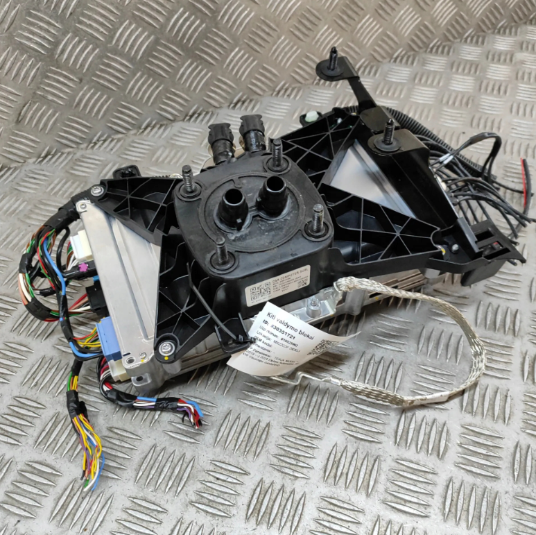MOTORCOMPUTER TESLA MODEL Y 168443555J 30351721 393kw 2024