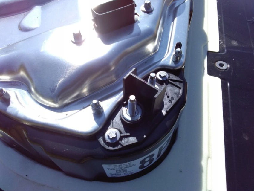 Tesla Model 3 El-/Hybridbilbatteri - 166696900E