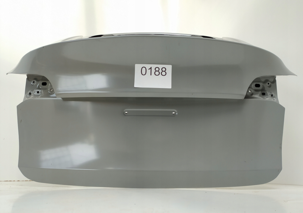 Tesla Model Y Bagklap Renoveret - 1493410-SO-AA