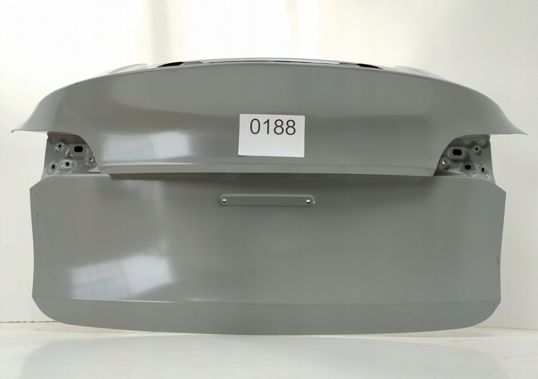 Tesla Model Y Bagklap Renoveret - 1493410-SO-AA