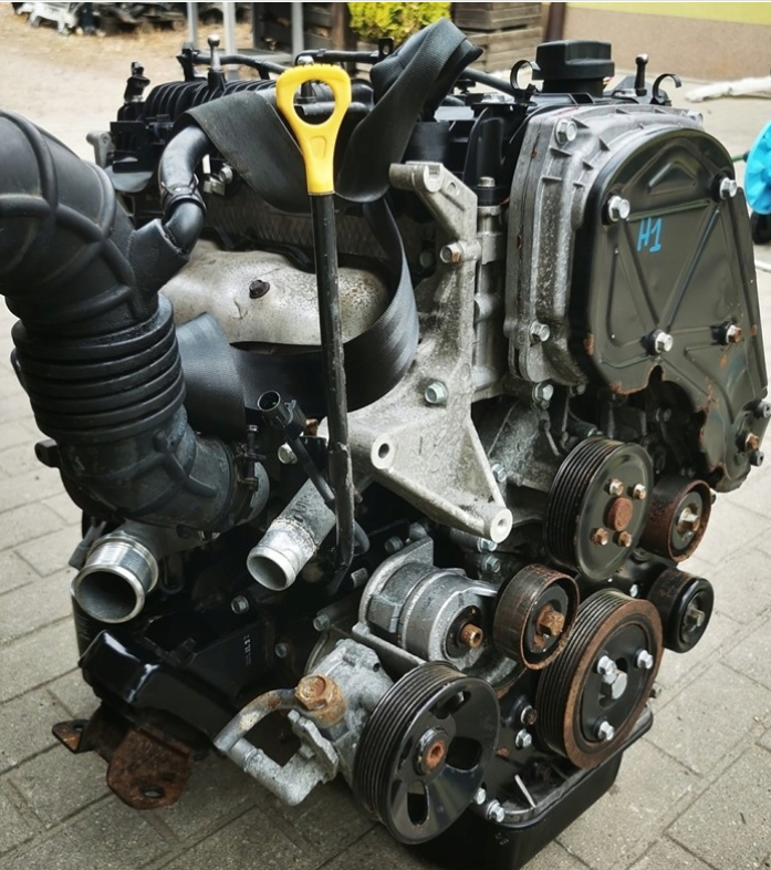 KOMPLET MOTOR KIA SORENTO LIFT HYUNDAI H1 2.5 CRDI EURO 5 D4CB 170 KM 33800-4A700 DELPHI