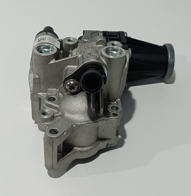 Volvo V90 II Estate EGR Ventil - 32242452AB