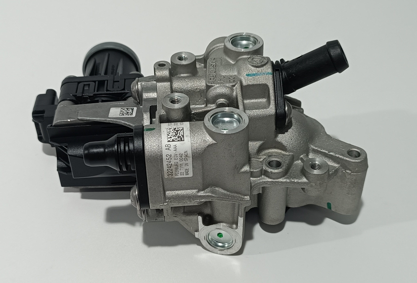 Volvo V90 II Estate EGR Ventil - 32242452AB