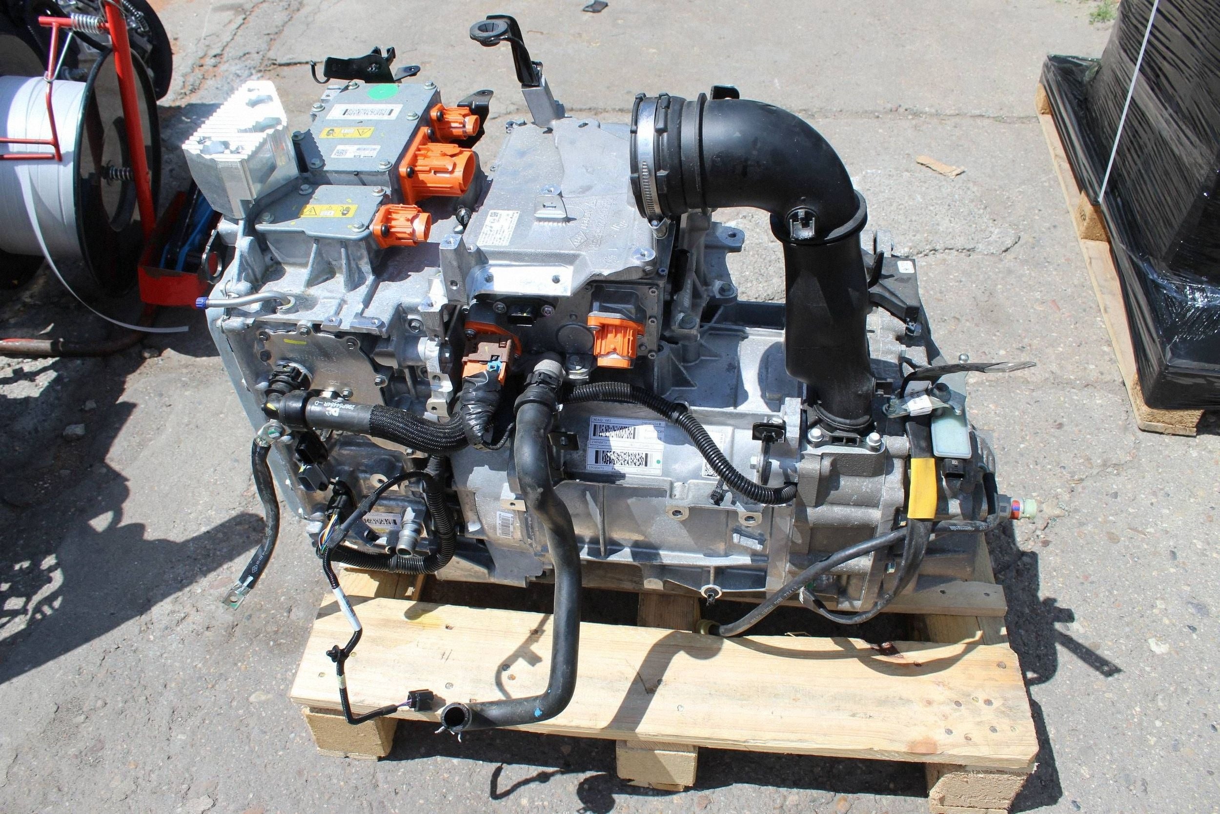 Renault Master III 2022 MAQ601  29010323R ELMOTOR KOMPLET